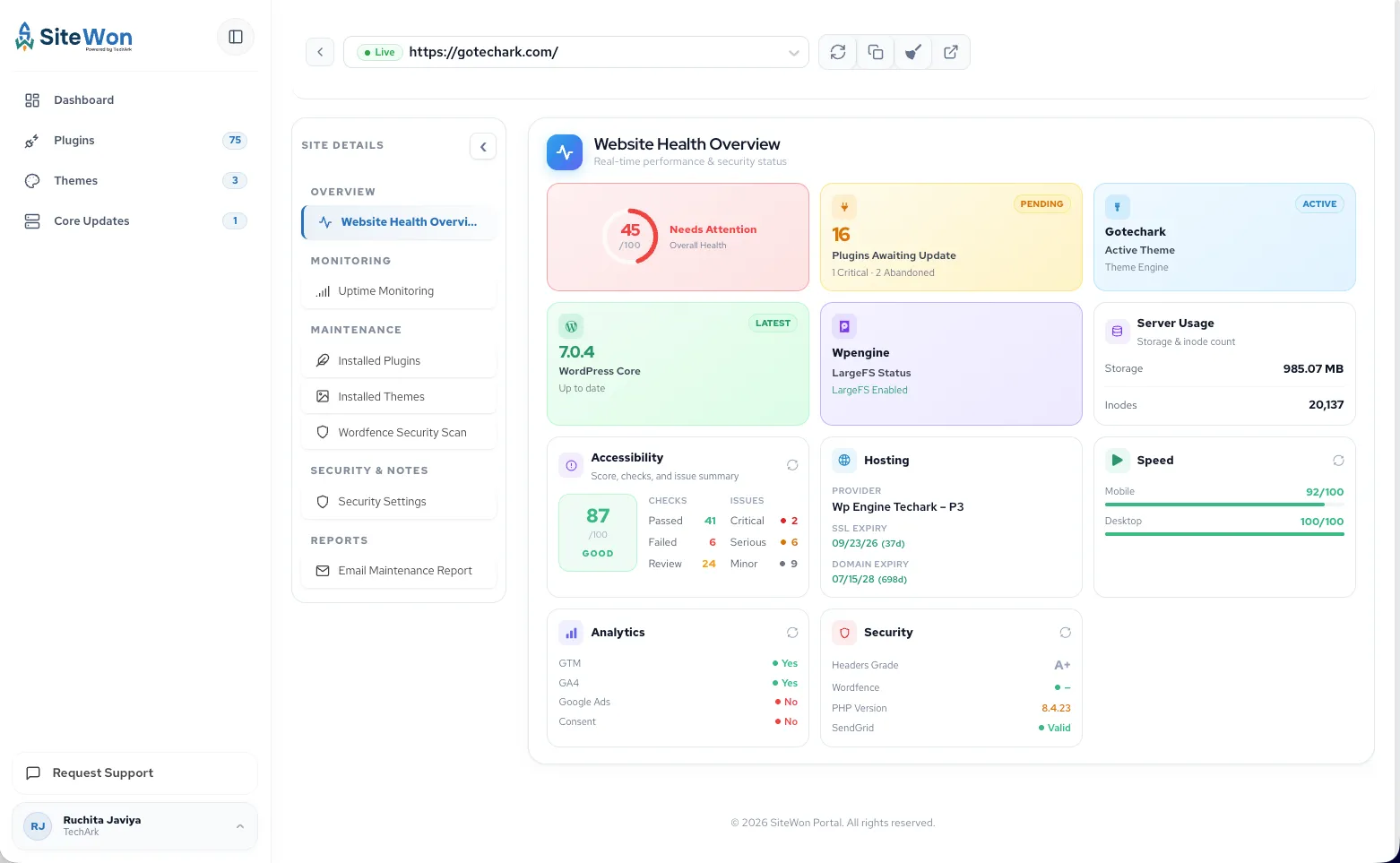 SiteWon platform screenshot showing website management at a glance